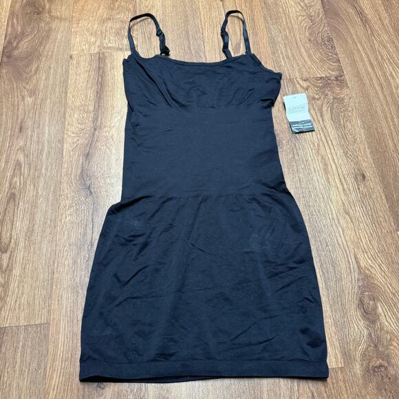 Yummie Heather Thomson Seamlessly Shaped Emma Convertible Cami Slip Black M/L - Picture 1 of 8